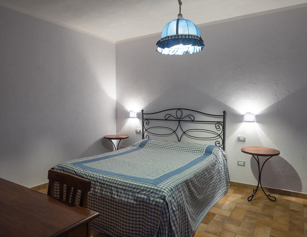 B&B Corte Degli Struzzi Pescia Romana Phòng bức ảnh