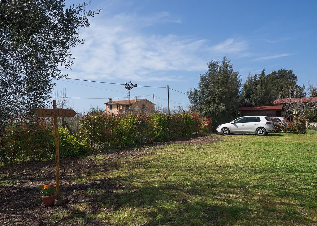 B&B Corte Degli Struzzi Pescia Romana Ngoại thất bức ảnh